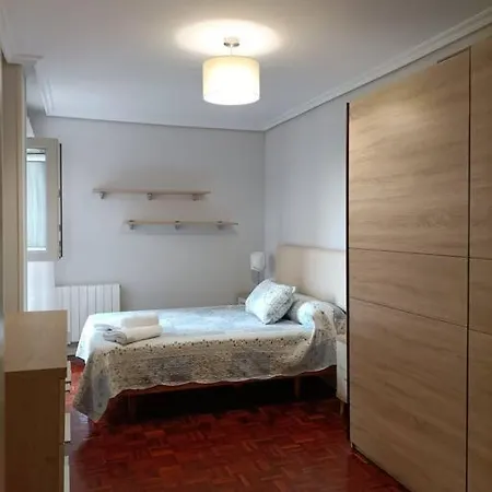 Amplio Apartamento Cerca Del Sardinero * Santander